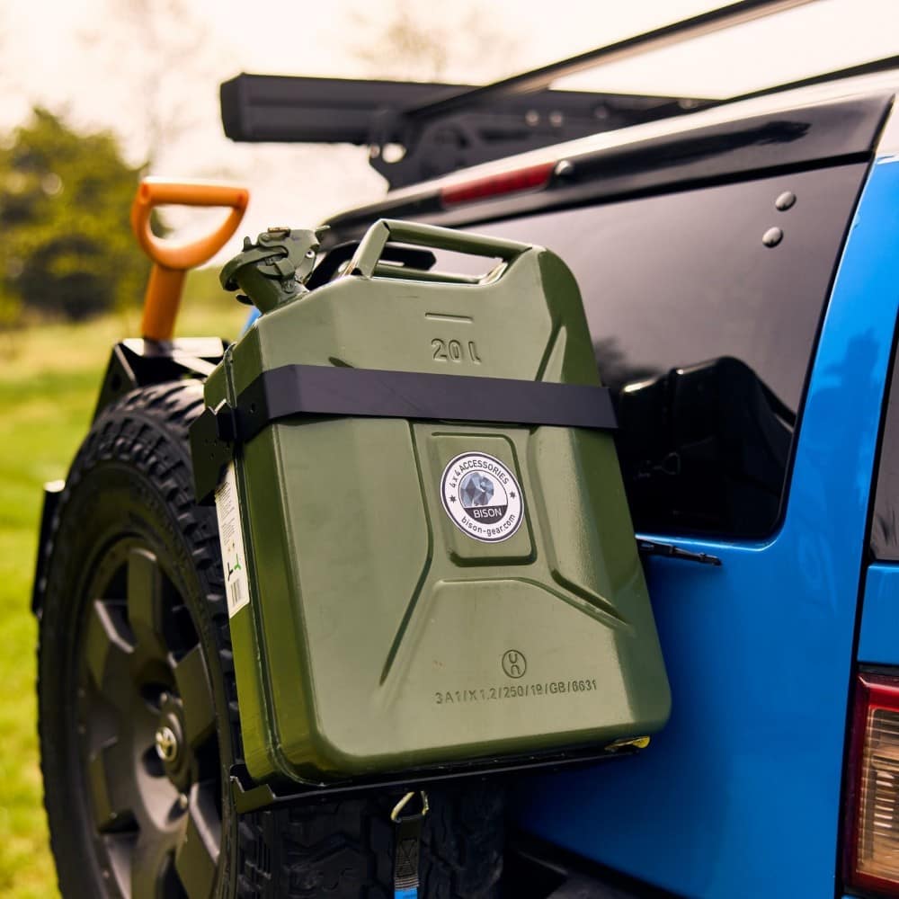 mocowanie-kanistra-20l-bison-gear mocowanie-kanistra-20l-bison-gear