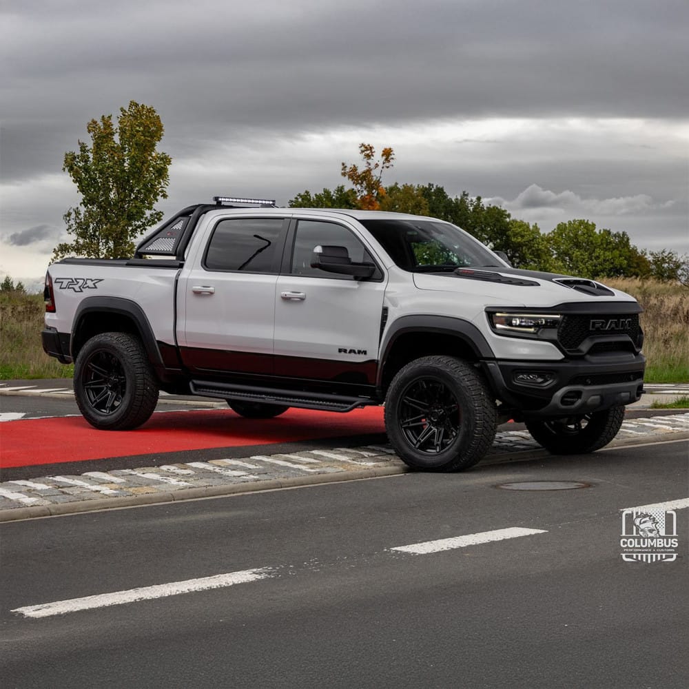 progi-boczne-go-rhino-dominator-xtreme-d1-crew-cab progi-boczne-go-rhino-dominator-xtreme-d1-crew-cab