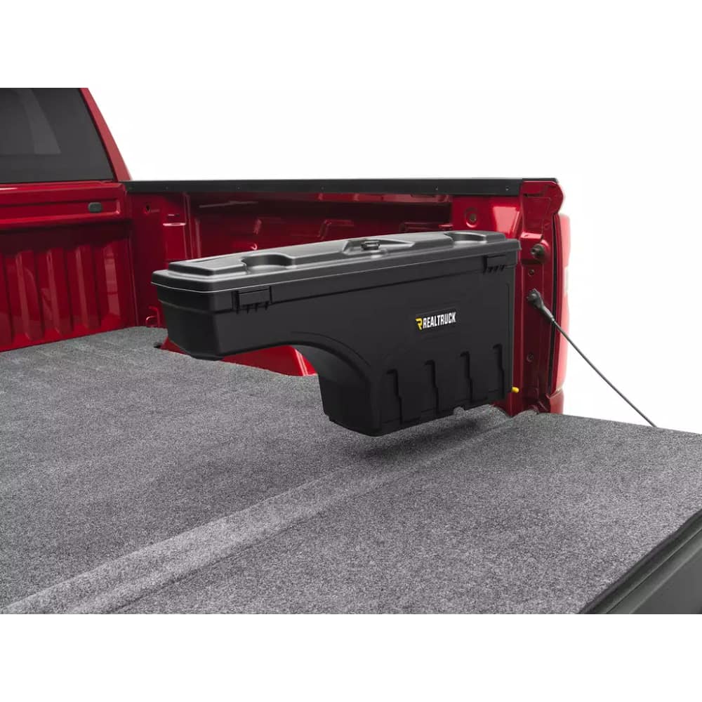 schowek-na-pake-po-stronie-pasazera-realtruck-undercover-swing-case schowek-na-pake-po-stronie-pasazera-realtruck-undercover-swing-case