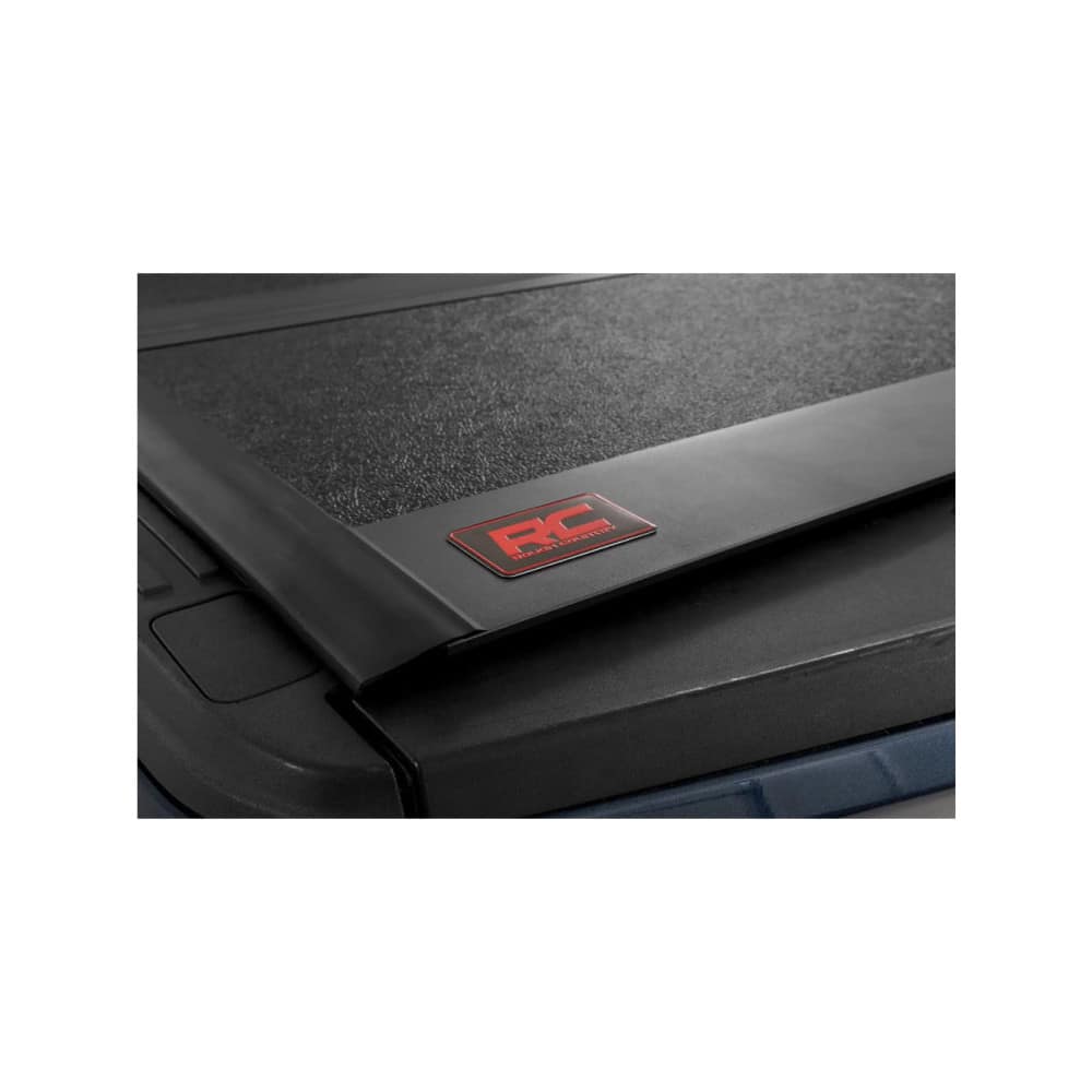 twarda-pokrywa-paki-tri-fold-niski-profil-rough-country-5-7 twarda-pokrywa-paki-tri-fold-niski-profil-rough-country-5-7