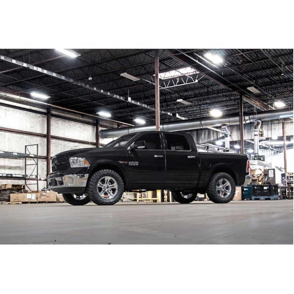 zestaw-wyrownujacy-rough-country-lift-25 zestaw-wyrownujacy-rough-country-lift-25
